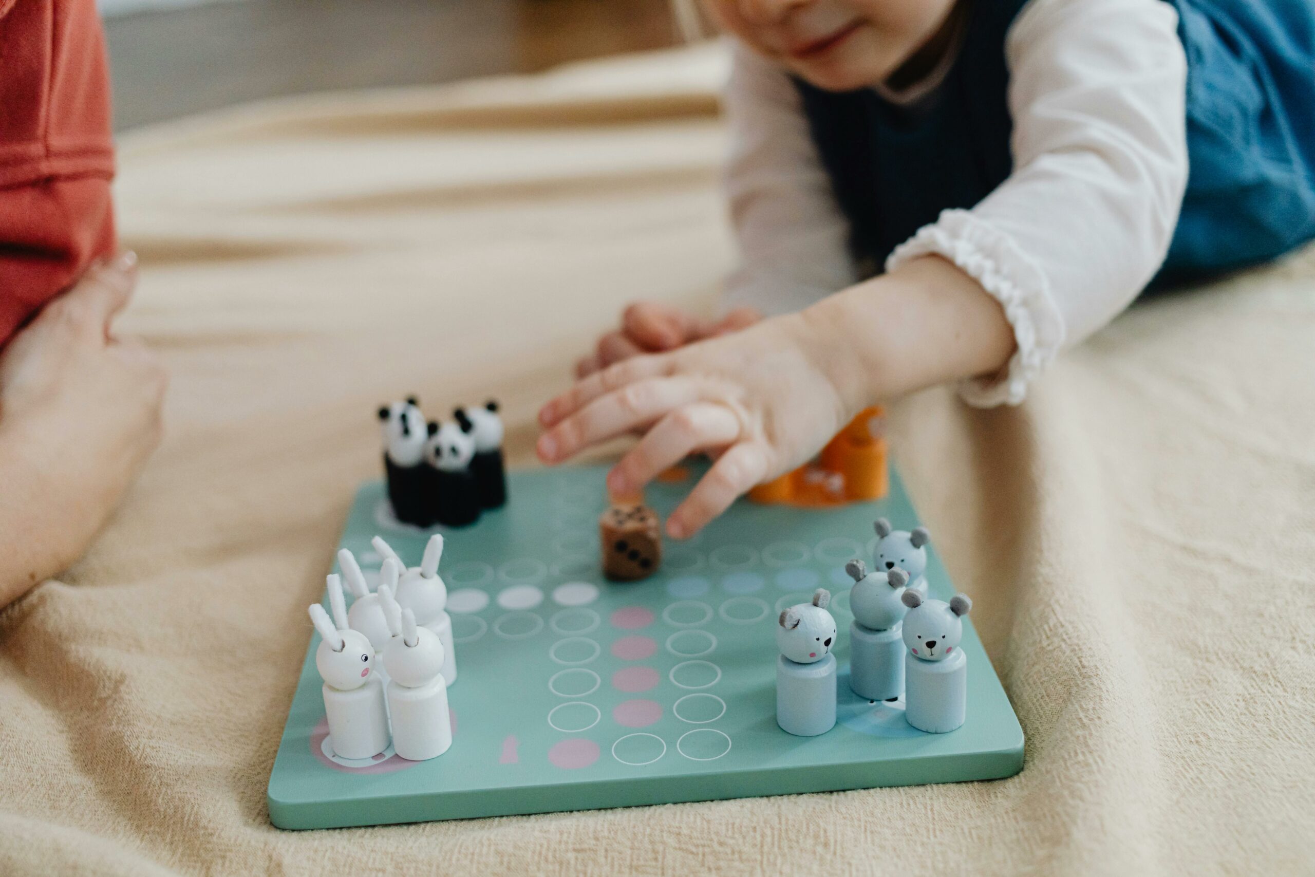 Kostenloses Stock Foto zu bett, brettspiel, entertainment