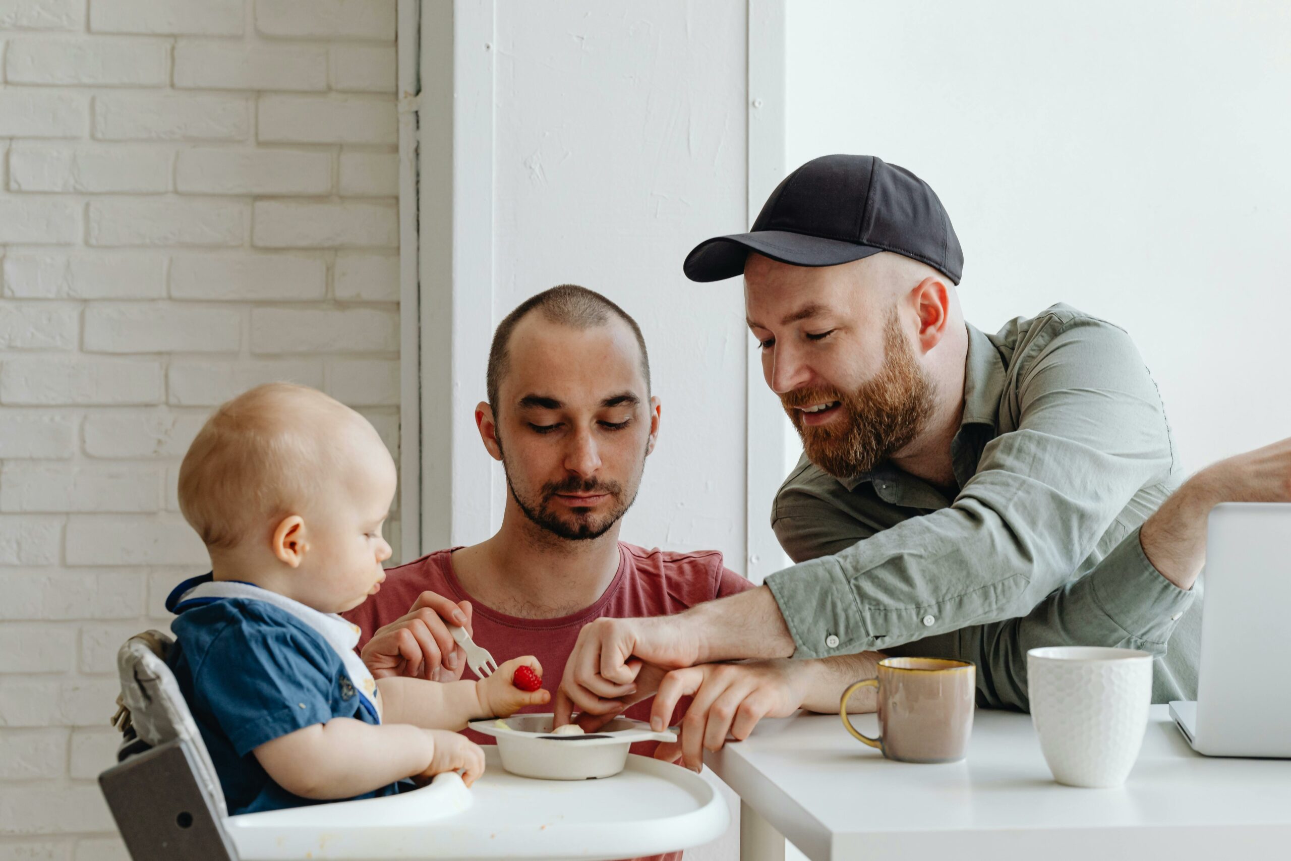 Kostenloses Stock Foto zu baby, Co-Parenting, das leben zu hause